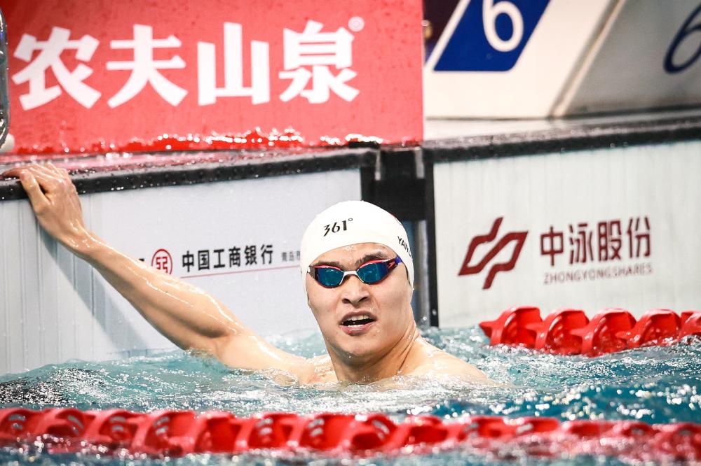 欧文突破防守助攻制胜